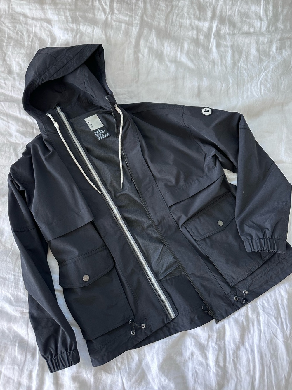 Vuori Elijo Rain Jacket size xs - Picture 3 of 3